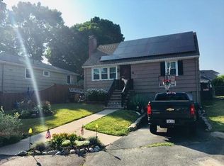14 Thompson Ln, Lynn, MA 01904