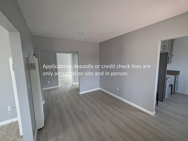 8222 S Halldale Ave — Photo 5