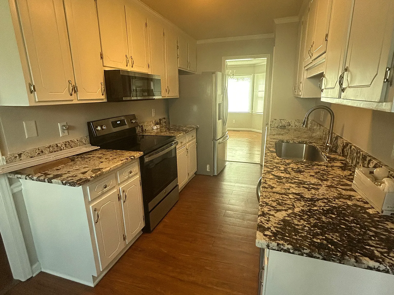 3 bed, 1765 sqft, $1,900 — Photo 4