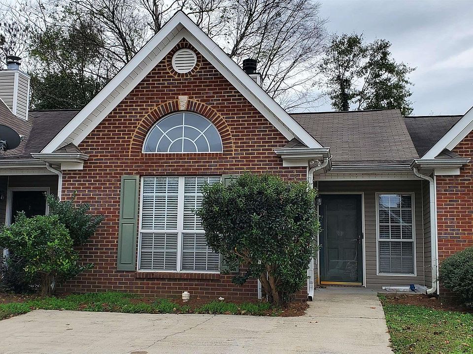 1st image of 208 Rocky Ridge Dr