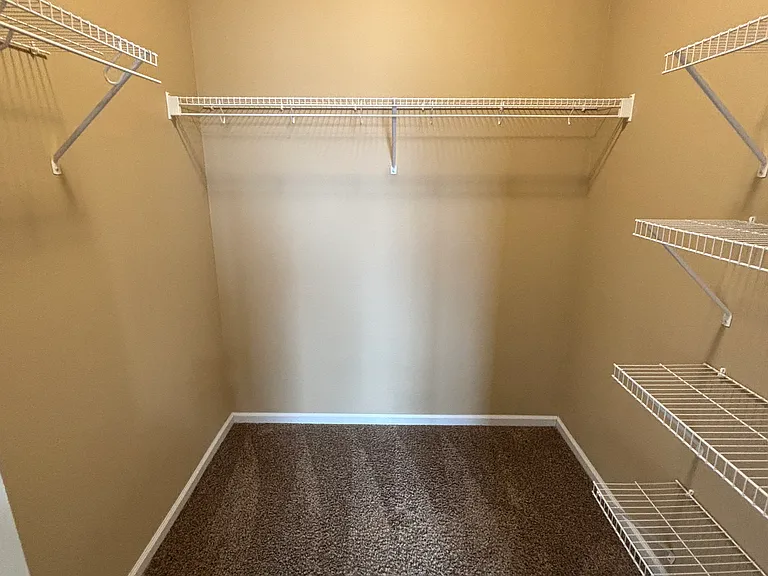 2301 S Ellis Rd — Photo 12