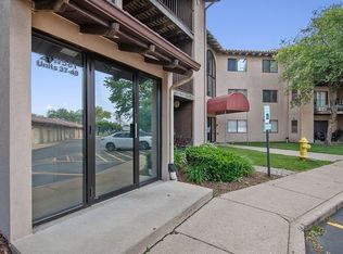 581 W North Ave #41, Lombard, IL 60148