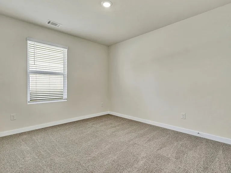 576 Fox Den Cir — Photo 5