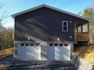 998 Hummingbird Ln, Star Tannery, VA 22654