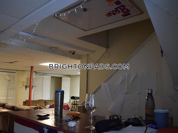 4th image of 66 Englewood Ave #001