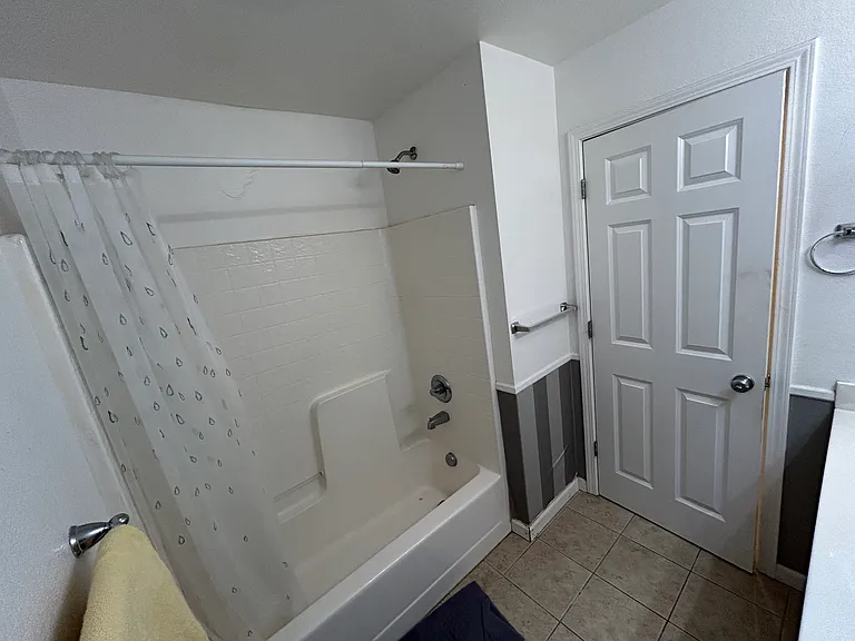 3126 Albany Cir — Photo 11