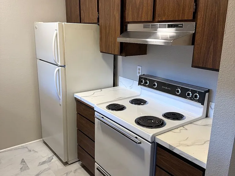 247 Lorraine Ave — Photo 17