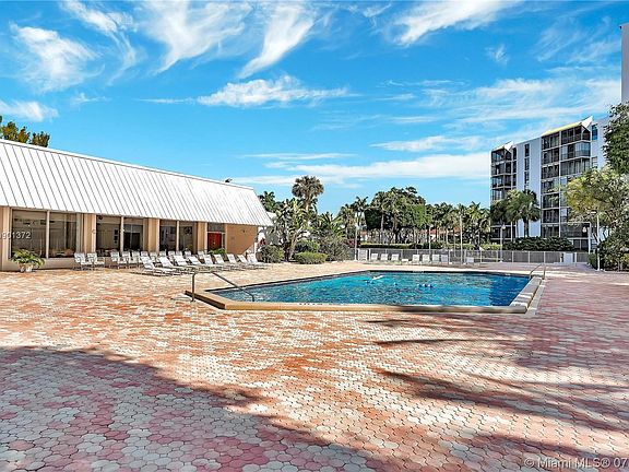 2nd image of 20400 W Country Club Dr APT 411
