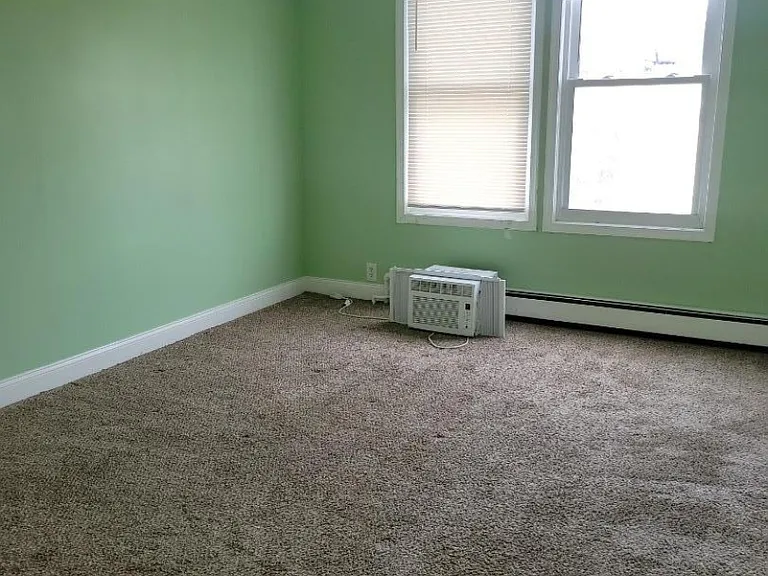 44 King St #3 — Photo 7