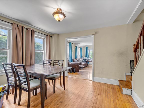 4th image of 21414 104th Avenue