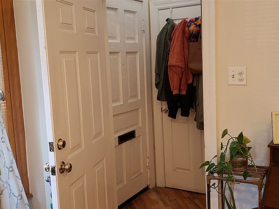5 Front door and closet