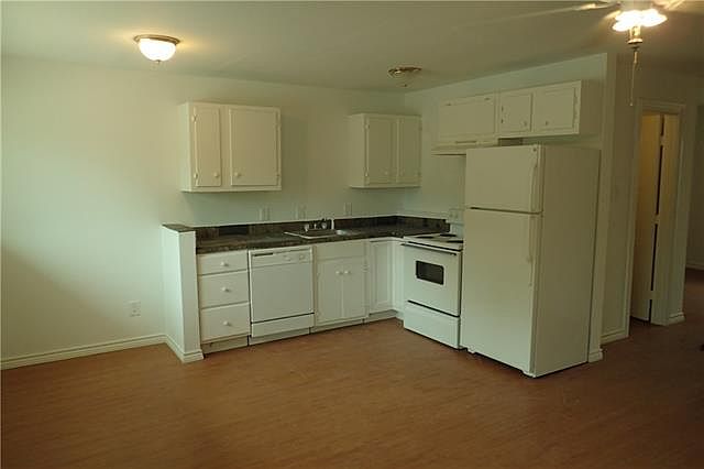 2nd image of 4638 San Jacinto St APT B