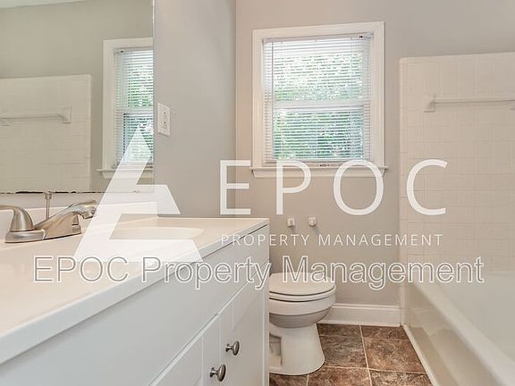 3rd image of 1019 Cypress Dr Unit N