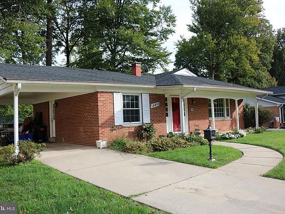 5th image of 14401 Barkwood Dr