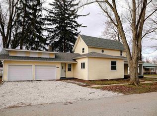 201 E Oak St, Kewanna, IN 46939