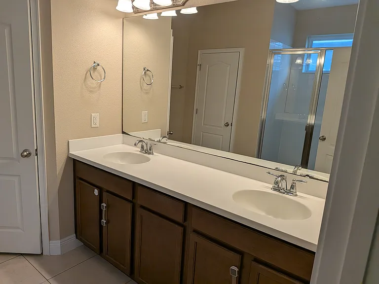 11517 Quiet Forest Dr — Photo 44