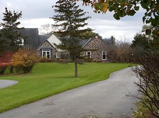 7 Windham Cir, Mendon, NY 14506