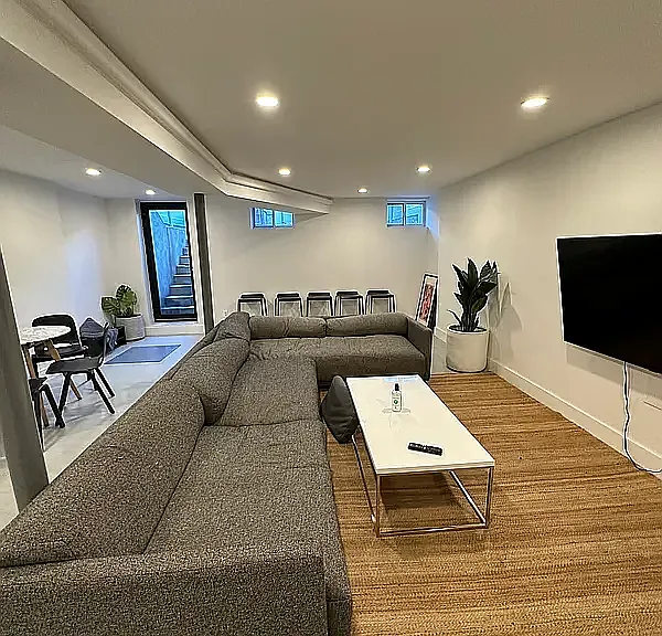 397 Stanhope St #1 — Photo 3