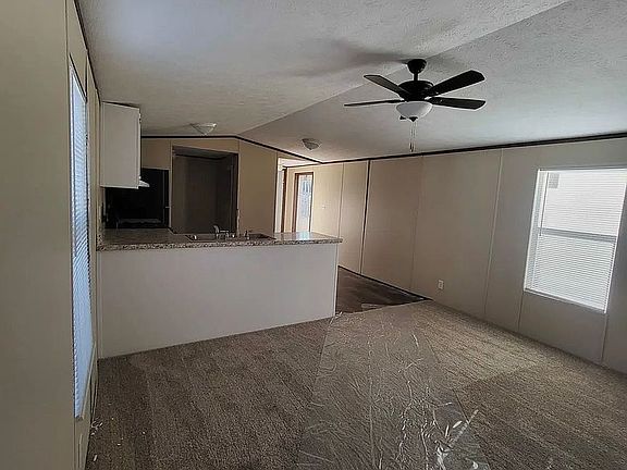 3rd image of 1336 White Oak Dr