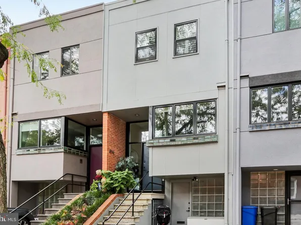 816 N Newkirk St, Philadelphia, PA 19130