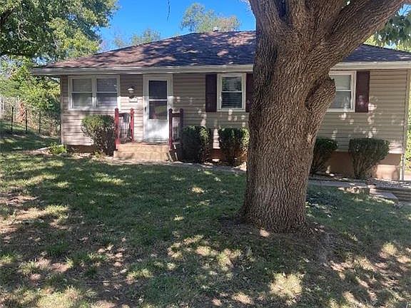 2nd image of 16318 E 34th St