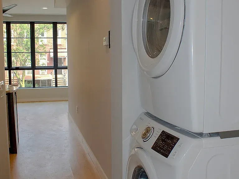646 Greene Ave #4 — Photo 12