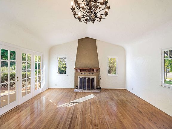 5th image of 487 Harrison Ave