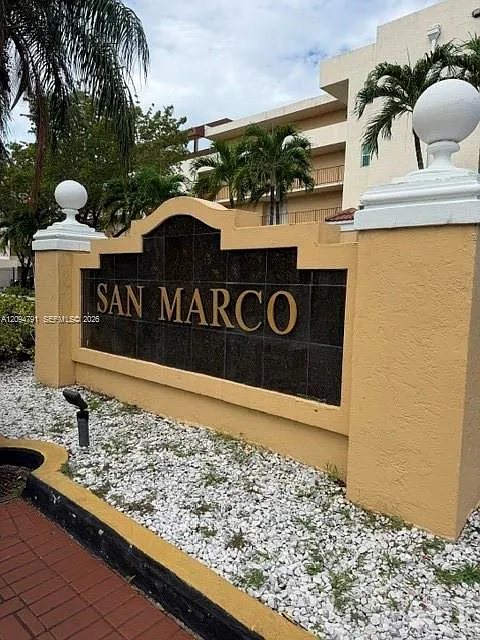 San Marco Condo — Photo 1