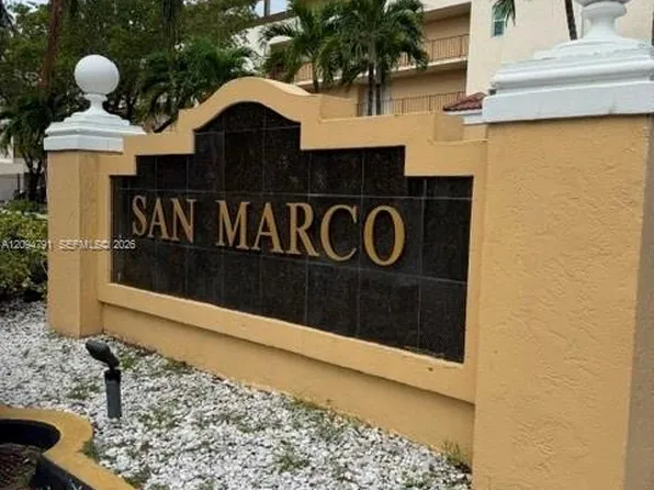 8840 Fontainebleau Blvd APT 303, Miami, FL 33172