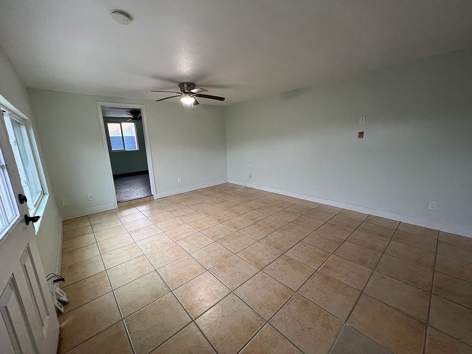 1st image of 836 Harris Ave #B