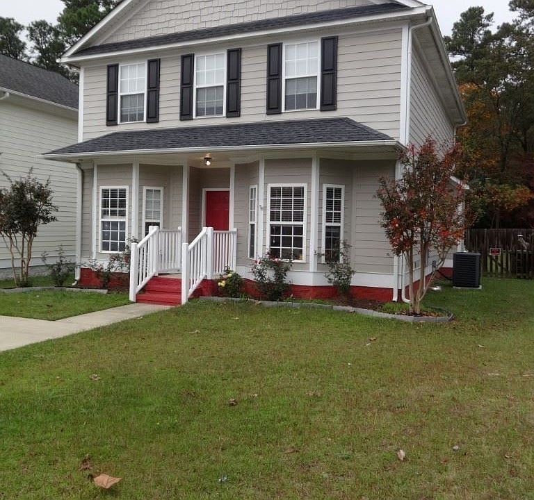 1st image of 224 Chloe Dr
