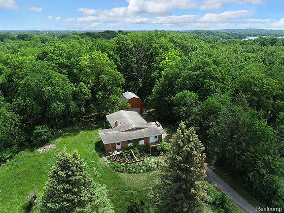 5th image of 1050 Teggerdine Rd