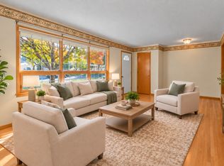 926 Atwood St S, Shakopee, MN 55379