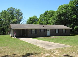 252 Thomas Rd, Level Plains, AL 36330