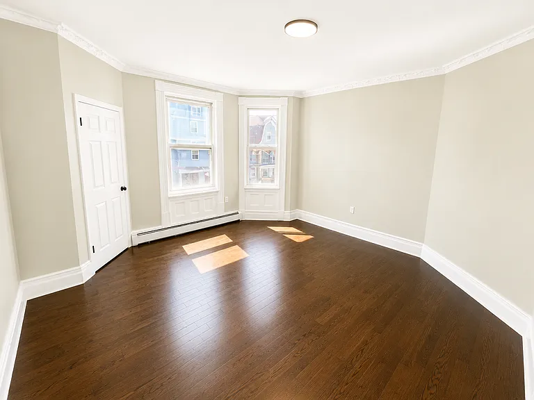 259 S 6th St #2 — Photo 7