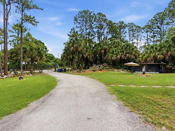 5th image of 16888 Hialeah Drive W