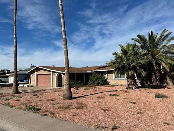 2nd image of 4742 W Paradise Dr