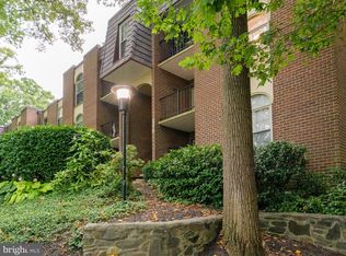 3376 Woodburn Rd APT 24, Annandale, VA 22003
