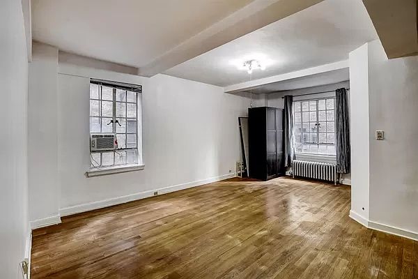 1st image of 140 E 40th St APT 7H