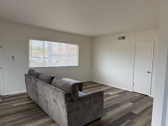 4th image of 2655 Citronella St