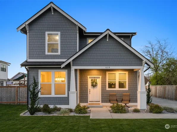 619 Champion Street, Steilacoom, WA 98388