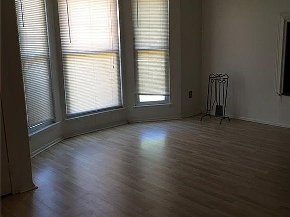 5th image of 3683 Windmill Dr