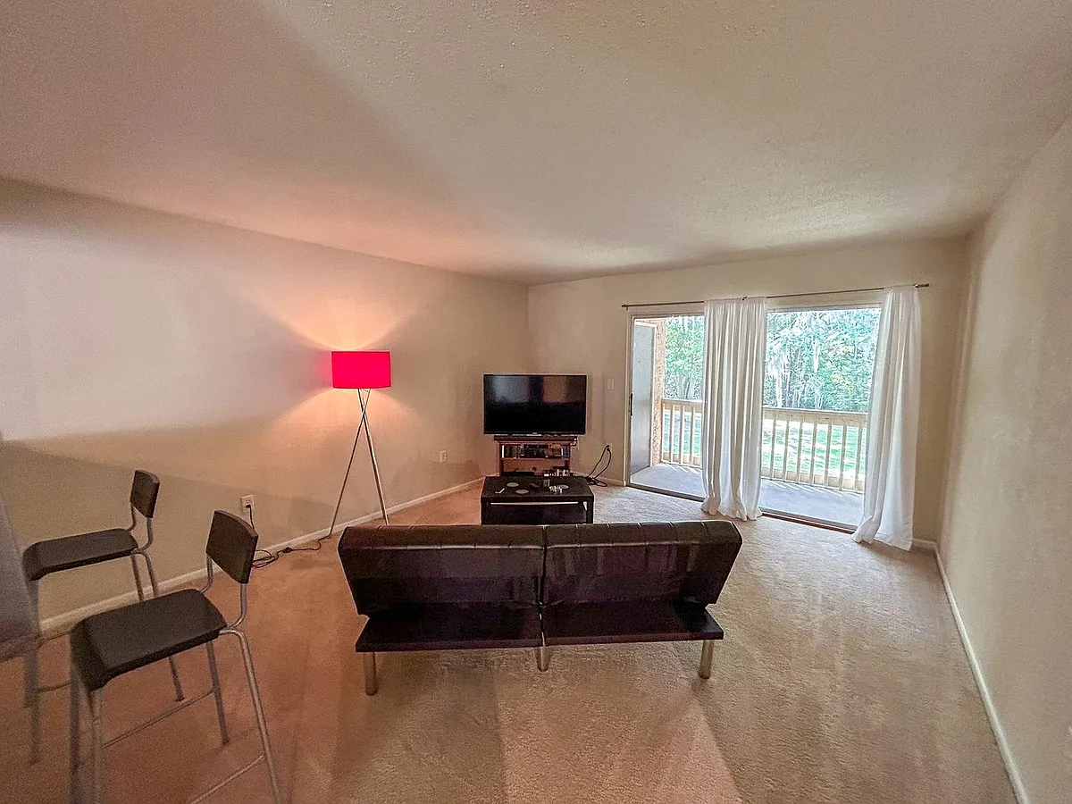 Building Photo - 1810 NW 23rd Blvd #269