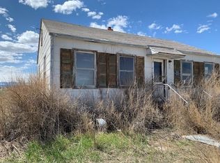 5 Windy Flat Dr, Kinnear, WY 82516