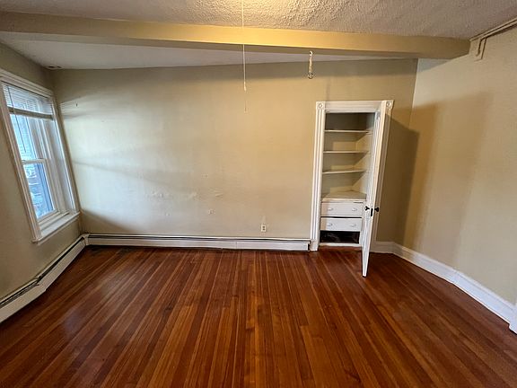 4th image of 1 Playstead Rd #5