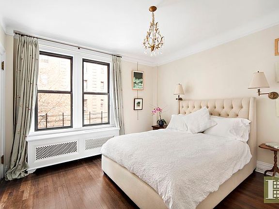 5th image of 114 E 84th St APT 3A