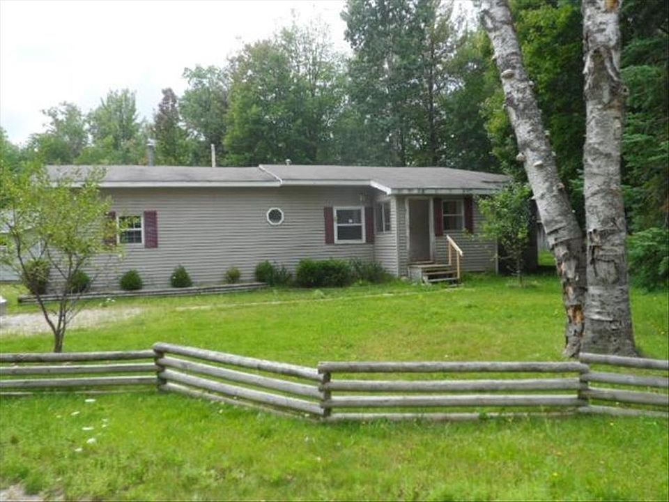 2nd image of 120 Lily St