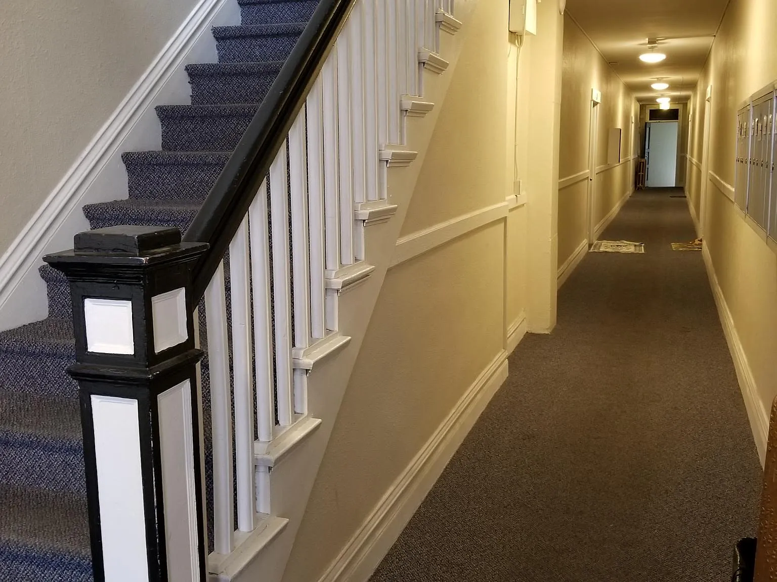 Top floor unit(2nd floor)