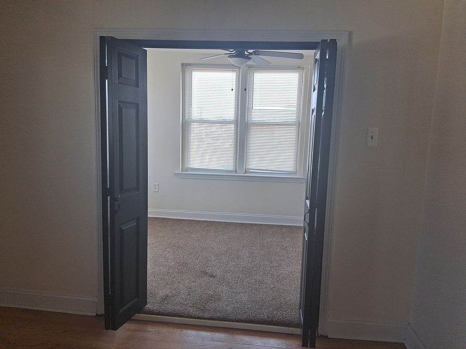 2nd image of 6646 Ogontz Ave Front 3