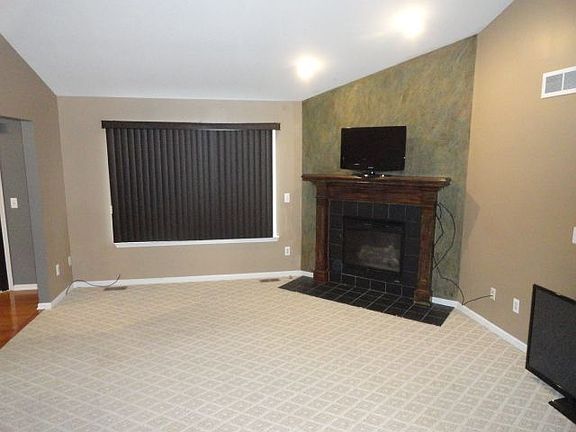 2nd image of 1256 Liza Blvd